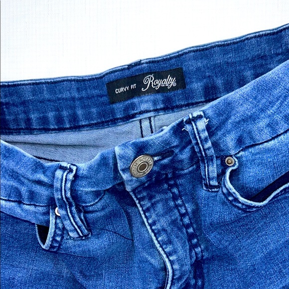 Royalty For Me Blue Jean Shorts High-Waisted Cuffed size 8 - Picture 3 of 8